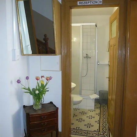Alojamento de Acomodação e Pequeno-almoço The Bed + Breakfast 3*