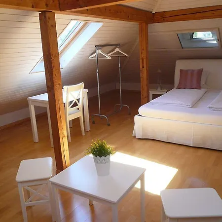 Alojamento de Acomodação e Pequeno-almoço The Bed + Breakfast Lucerna