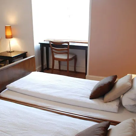 Alojamento de Acomodação e Pequeno-almoço The Bed + Breakfast 3*