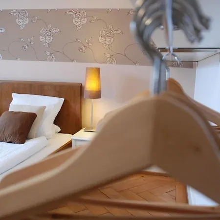 The Bed + Breakfast 3*